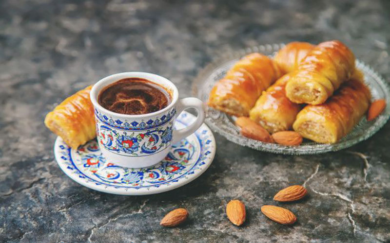 تهیه قهوه ترک در 5 قدم – از طرز تهیه تا آیینهای قدیمی، همه چیز را بدانید تهیه قهوه ترک در 5 قدم – از طرز تهیه تا آیینهای قدیمی، همه چیز را بدانید