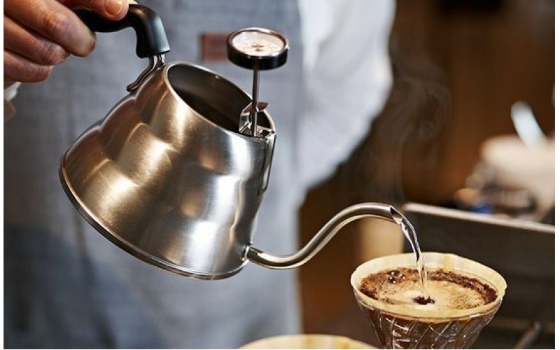 چگونه در خانه یک قهوه حرفهای دم کنیم؟بهترین روشهای دم کردن قهوه بدون دستگاه و با دستگاه چگونه در خانه یک قهوه حرفهای دم کنیم؟بهترین روشهای دم کردن قهوه بدون دستگاه و با دستگاه