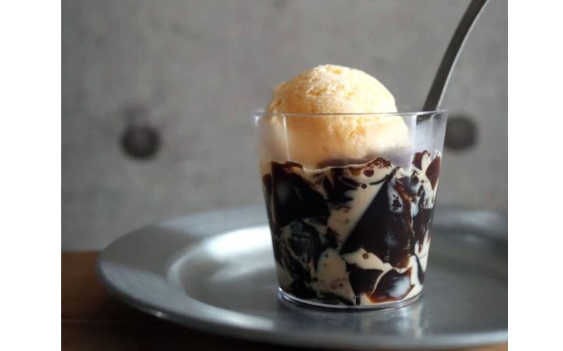 طرز تهیه دسر کافی ژلی ژاپنی طرز تهیه دسر کافی ژلی ژاپنی