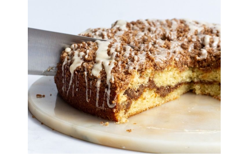 طرز تهیه کیک سینامون قهوه؛ بافت نرم و دلپذیر برای عصرانه خانگی طرز تهیه کیک سینامون قهوه؛ بافت نرم و دلپذیر برای عصرانه خانگی