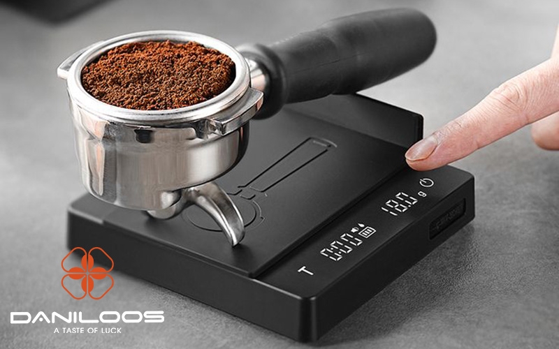 چرا باید قهوه را قبل از دمآوری وزن کنیم؟ چرا باید قهوه را قبل از دمآوری وزن کنیم؟